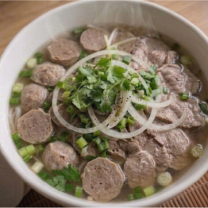Authentic Vietnamese Beef Pho (Phở Bò)
